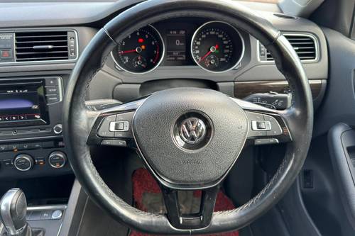 2018 Volkswagen Jetta 1.4 TSI Highline Terpakai