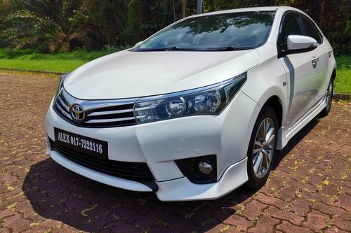 2015 Toyota Altis 1.8 E  lama