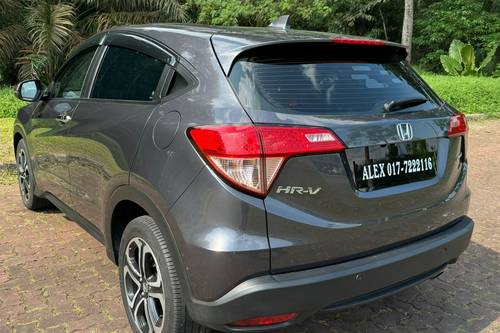 Second hand 2018 Honda HR-V 1.8L V 