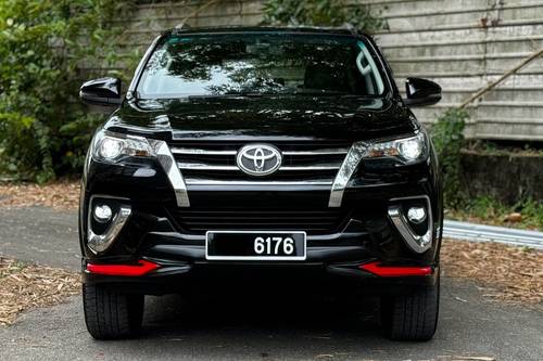 2017 Toyota Fortuner 2.7 SRZ AT 4x4 Terpakai