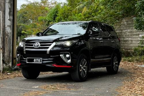 Used 2017 Toyota Fortuner 2.7 SRZ AT 4x4