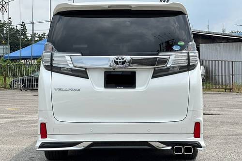 Second hand 2016 Toyota Vellfire 2.5L 