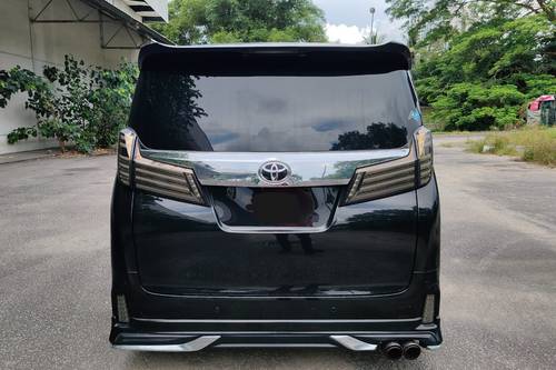 Second hand 2016 Toyota Vellfire 2.5L 