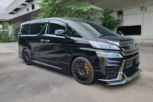 Old 2016 Toyota Vellfire 2.5L