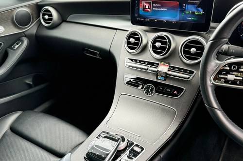 2019 Mercedes Benz C-Class Saloon C200 Avantgarde Line Terpakai