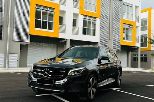 2018 Mercedes Benz GLC-Class 200 AMG Line Terpakai