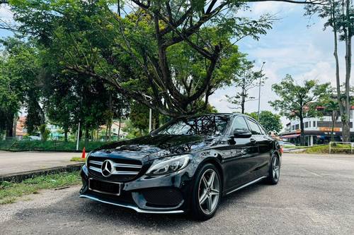 2018 Mercedes Benz C-Class Saloon C 200 AMG Line Terpakai