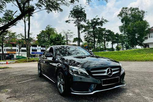 Second hand 2018 Mercedes Benz C-Class Saloon C 200 AMG Line 