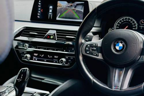 2017 BMW 5 Series Sedan 530i M Sport Terpakai