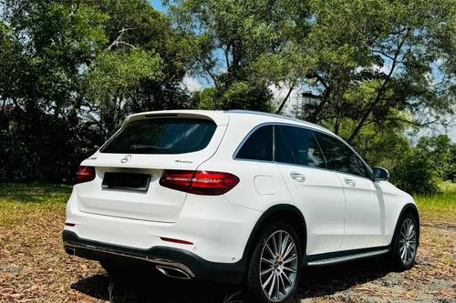 Old 2017 Mercedes Benz GLC-Class 250 4Matic AMG Line