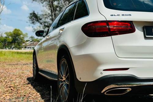 2017 Mercedes Benz GLC-Class 250 4Matic AMG Line Terpakai