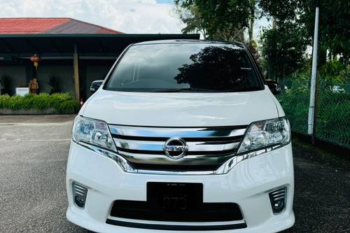 2013 Nissan Serena 2.0L Highway Star Terpakai