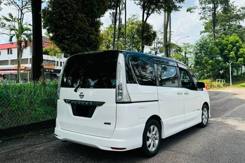 Terpakai 2013 Nissan Serena 2.0L Highway Star untuk Dijual