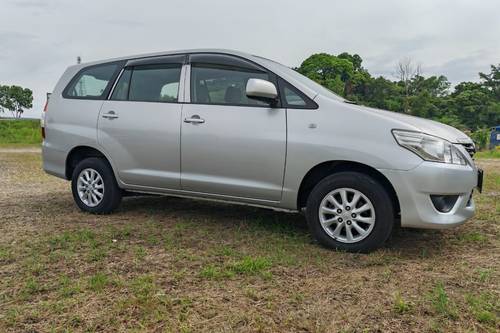 2015 Toyota Innova 2.0E AT Terpakai