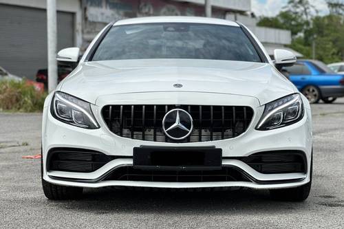 2017 Mercedes Benz C-Class Coupe C 250 AMG Line Terpakai