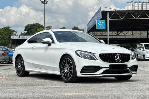 2017 Mercedes Benz C-Class Coupe C 250 AMG Line Terpakai