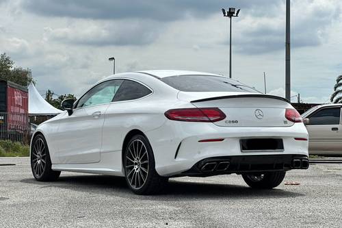 Terpakai 2017 Mercedes Benz C-Class Coupe C 250 AMG Line untuk Dijual