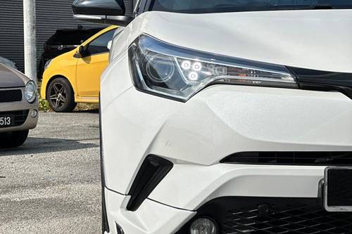 Terpakai 2018 Toyota C-HR 1.8L untuk Dijual