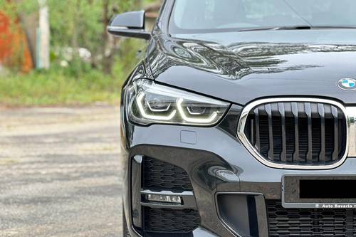 Old 2022 BMW X1 sDrive20i xLine