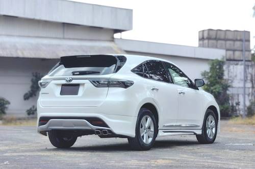 2016 Toyota Harrier 2.0 Luxury Terpakai