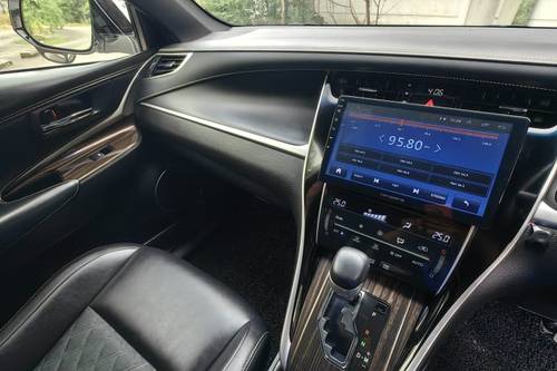 2016 Toyota Harrier 2.0 Luxury Terpakai