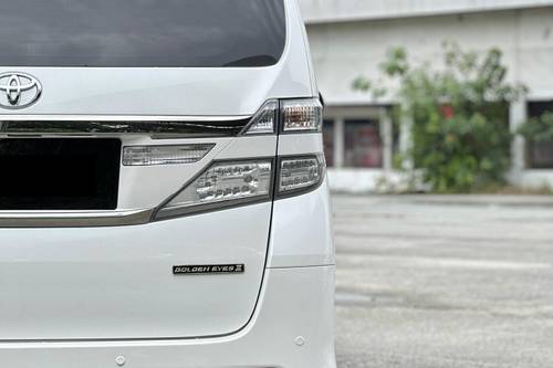 2014 Toyota Vellfire 2.4Z Terpakai