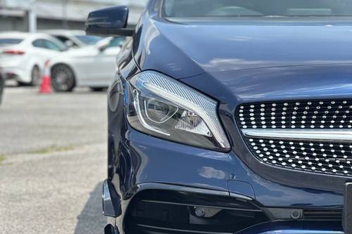 Terpakai 2017 Mercedes Benz A-Class A180 1.6(A) untuk Dijual