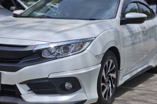 2018 Honda Civic 1.8S  lama