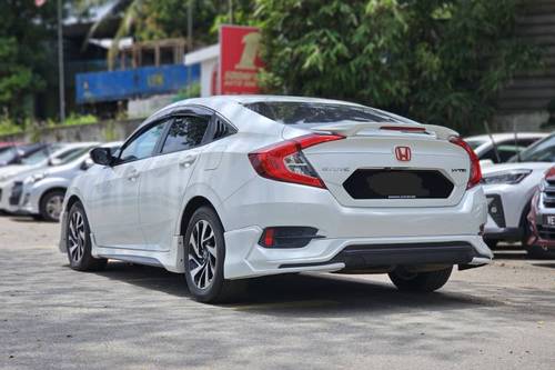 Old 2018 Honda Civic 1.8S