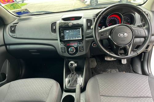 2013 Kia Forte 1.6L Terpakai