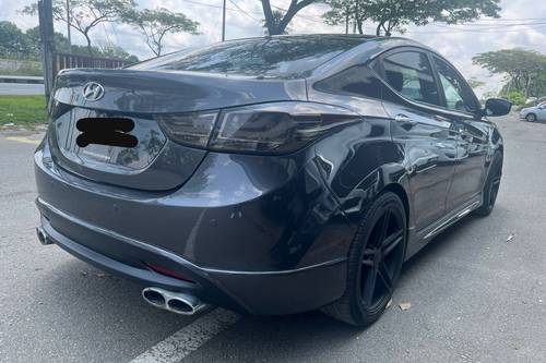 Terpakai 2014 Hyundai Elantra 1.8 A untuk Dijual