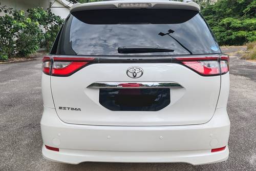 Second hand 2017 Toyota Estima 2.4 