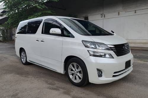 Old 2010 Toyota Vellfire 2.4Z